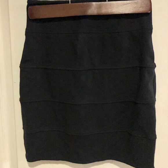 Aritzia Talula Gina Skirt in Black - Picture 1 of 5